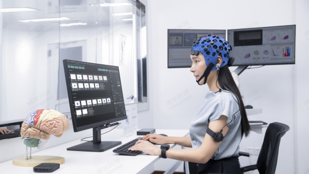 ErgoVR多人交互虚拟现实实验室