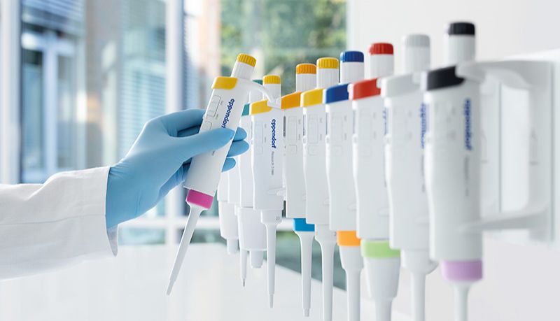 Eppendorf 发布全新双按钮移液器 兼具高精度高舒适性及个性化体验