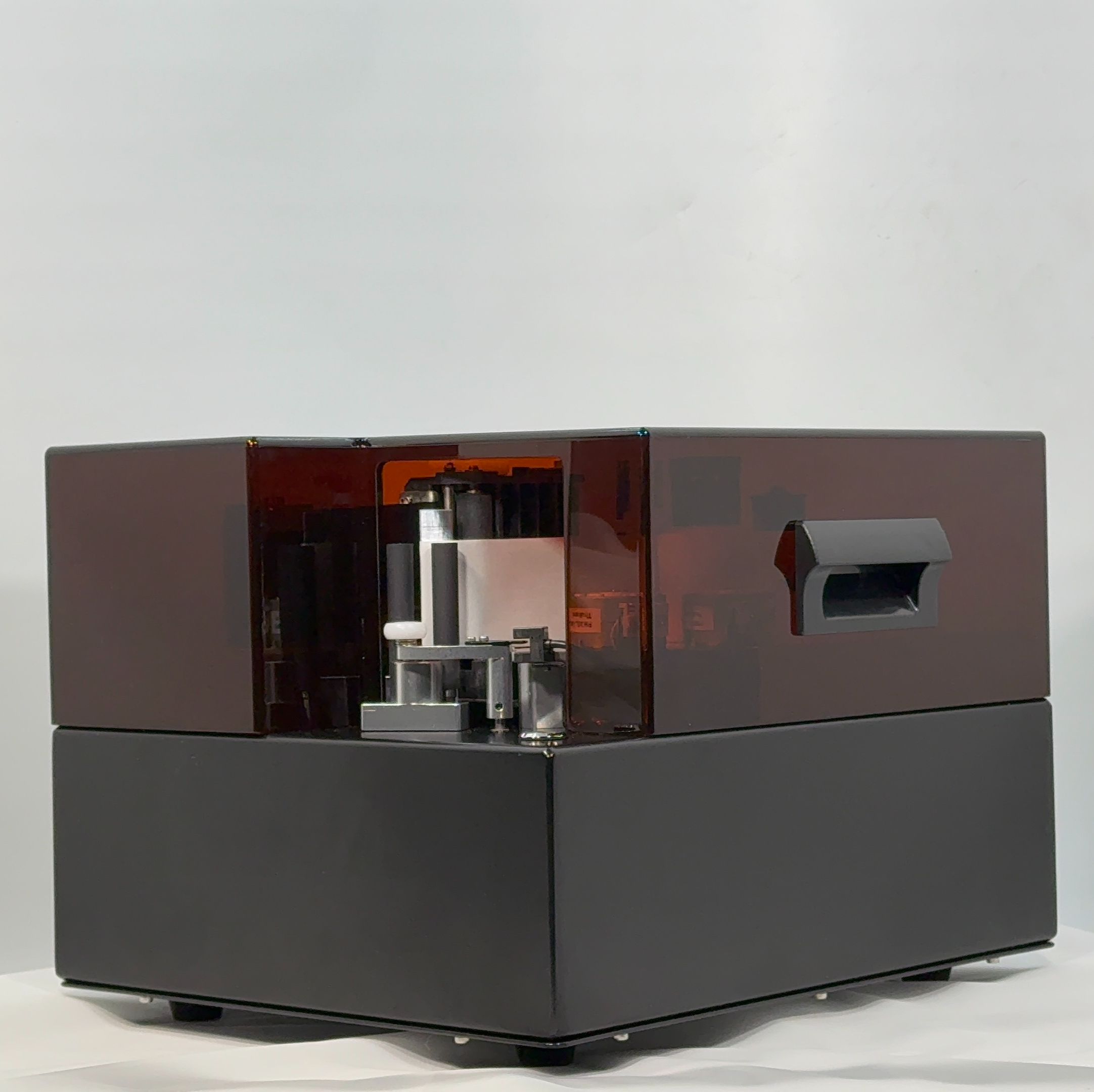 Robomed实验室试管自动贴标机