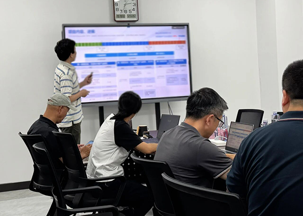 北京市经信局产促中心一行莅临北京同立海源生物科技有限公司调研，就公司承担的细胞与基因治疗药物领域三项关键技术攻关任务，开展考察调研。