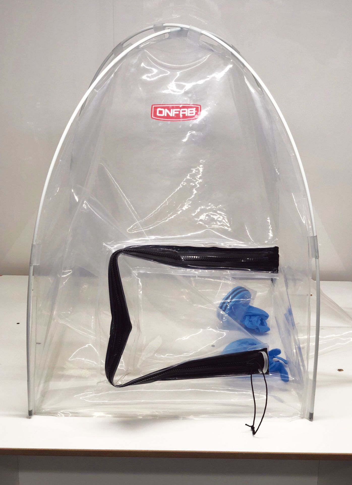 新品发布｜2分钟，让你的实验室“穿上”高活性药物防护服！ONFAB即时隔离器登陆中国！