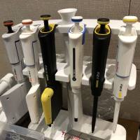 Thermo Fisher货号4701070上海睿安生物Finnpipette F2 GLP移液器套装-4(2-1000μl)上海睿安生物19121878899