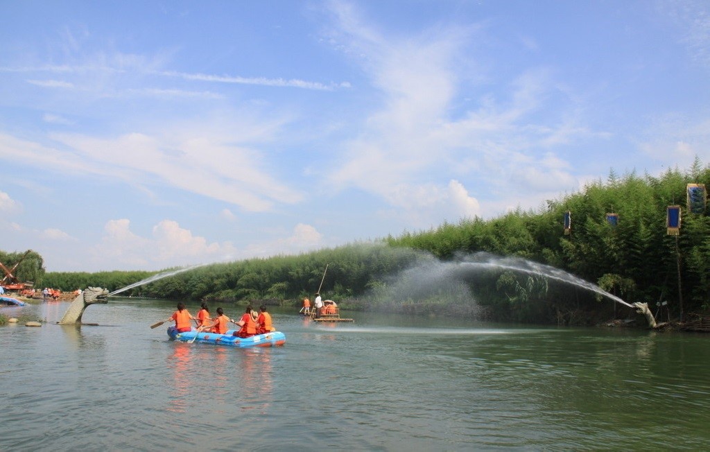 在前行的道路上，我们结伴而行