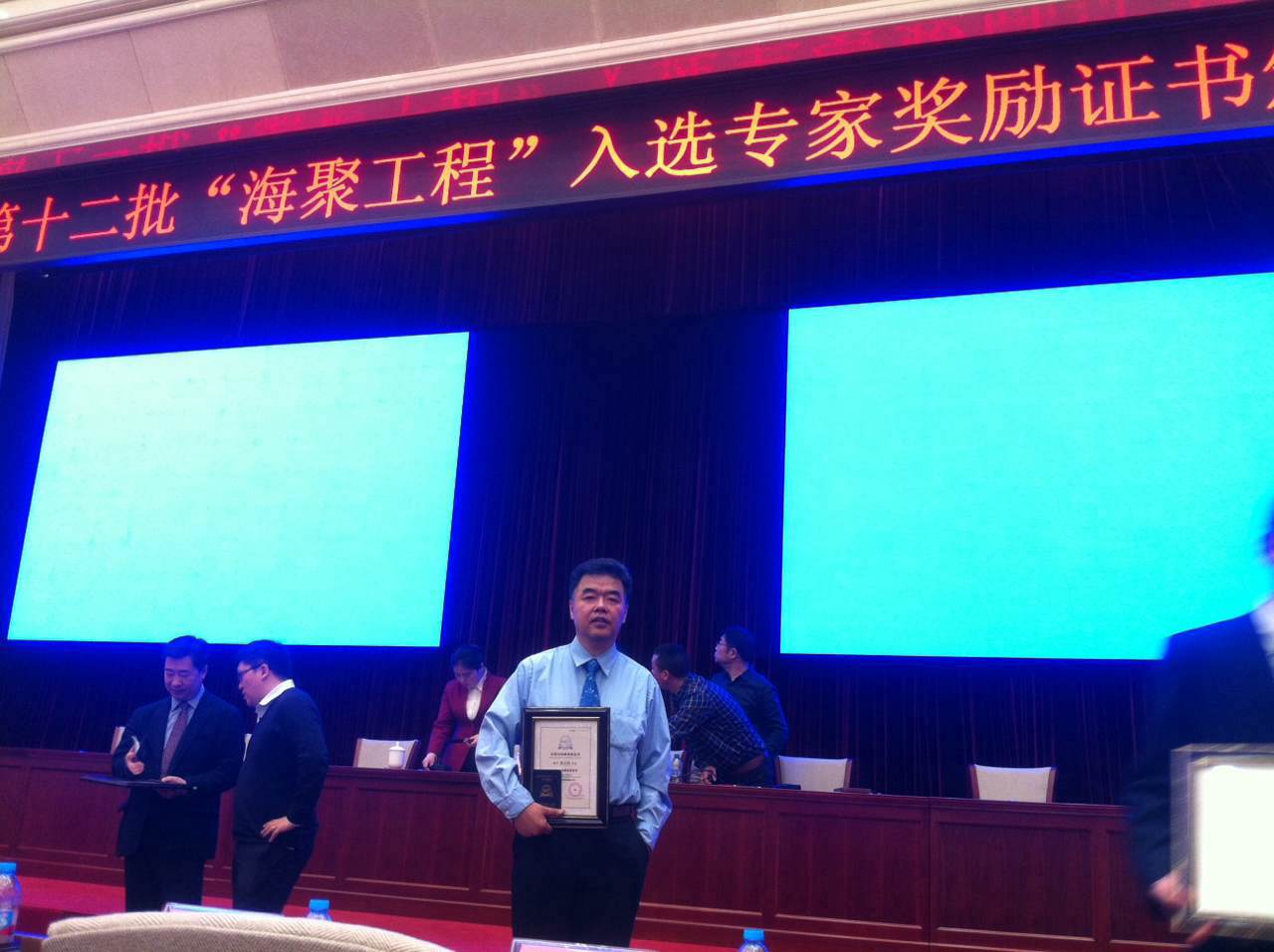 1490324223975185.jpg 1490324223975185.jpg