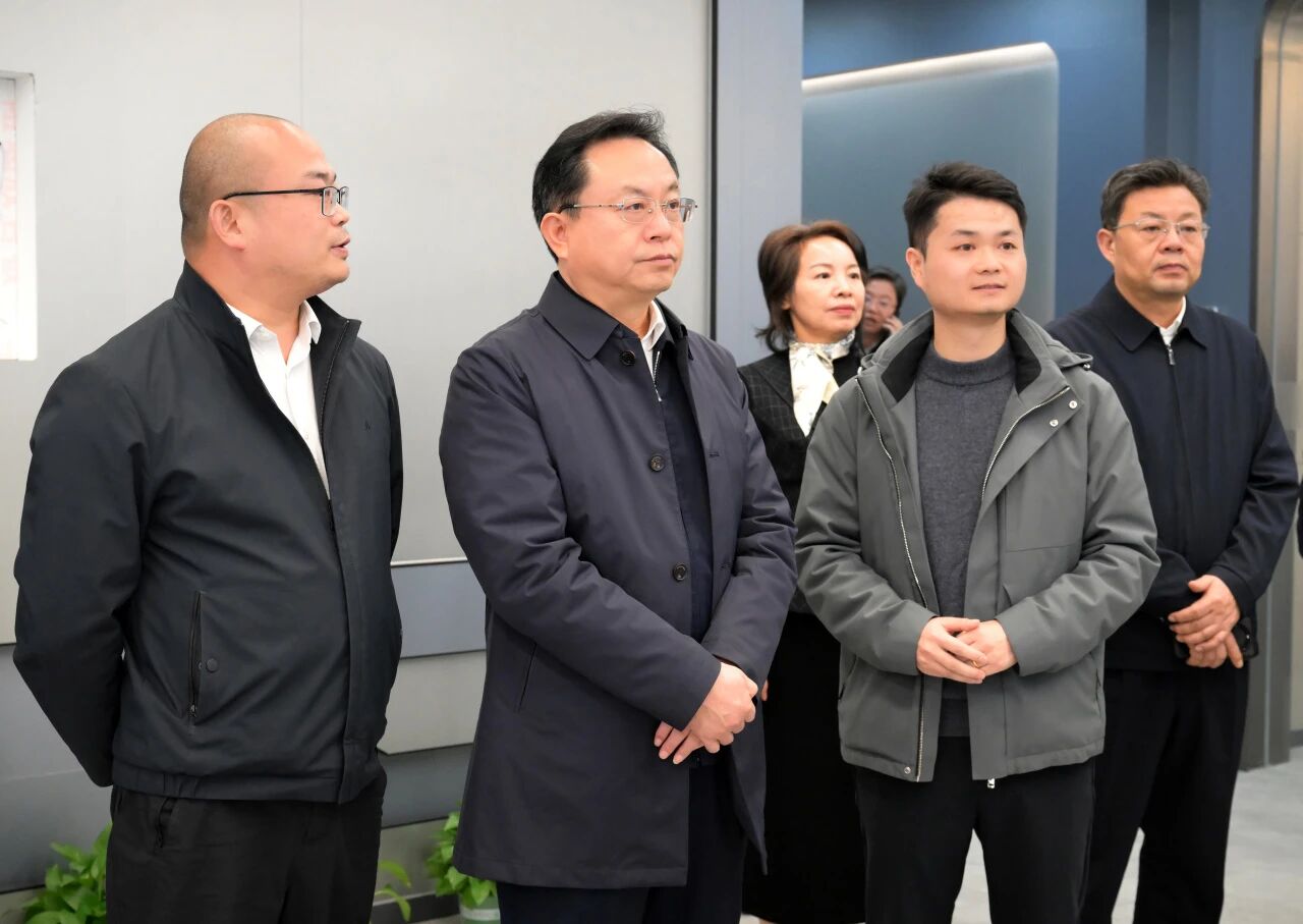市委书记莅临指导！守正弘药创新平台与技术实力获高度评价