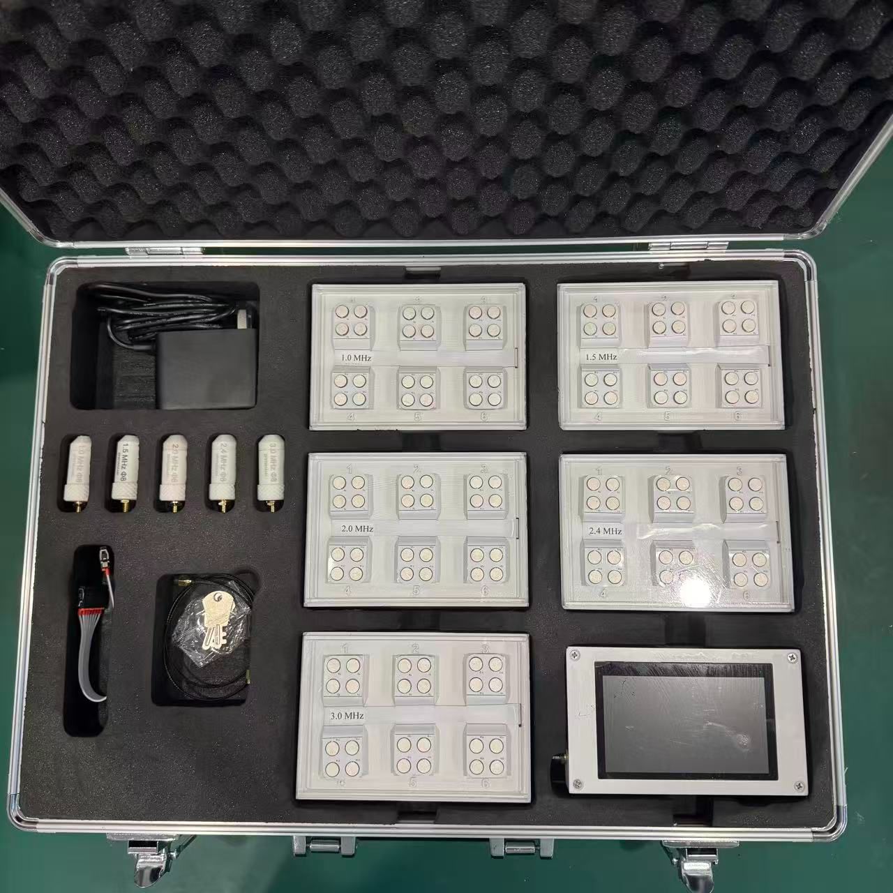 LIPUS-R2 低强度脉冲超声发生器