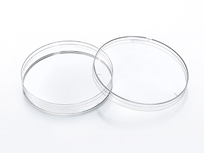 采用优质的聚丙乙烯制成，厚度均匀，底部平整、光洁