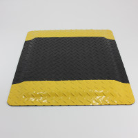 防静电抗疲劳地垫，i-Quip™, 材质:防静电PVC,防滑铁板纹,防静电EVA发泡,橡胶导电材质;颜色:黑色黄边