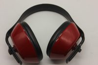 经济型耳罩,i-Quip™, 颜色:红色;类型:头戴式;尺寸:22×8.5×18cm;重量:0.153kg;材质:POM头带,ABS罩杯;噪音降低率:25(分贝)