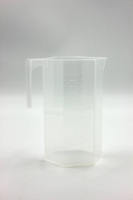 聚丙烯菱形量杯,带手柄和倾倒口,i-Quip™, 材质:聚丙烯(PP);颜色:透明;容积:1500ml