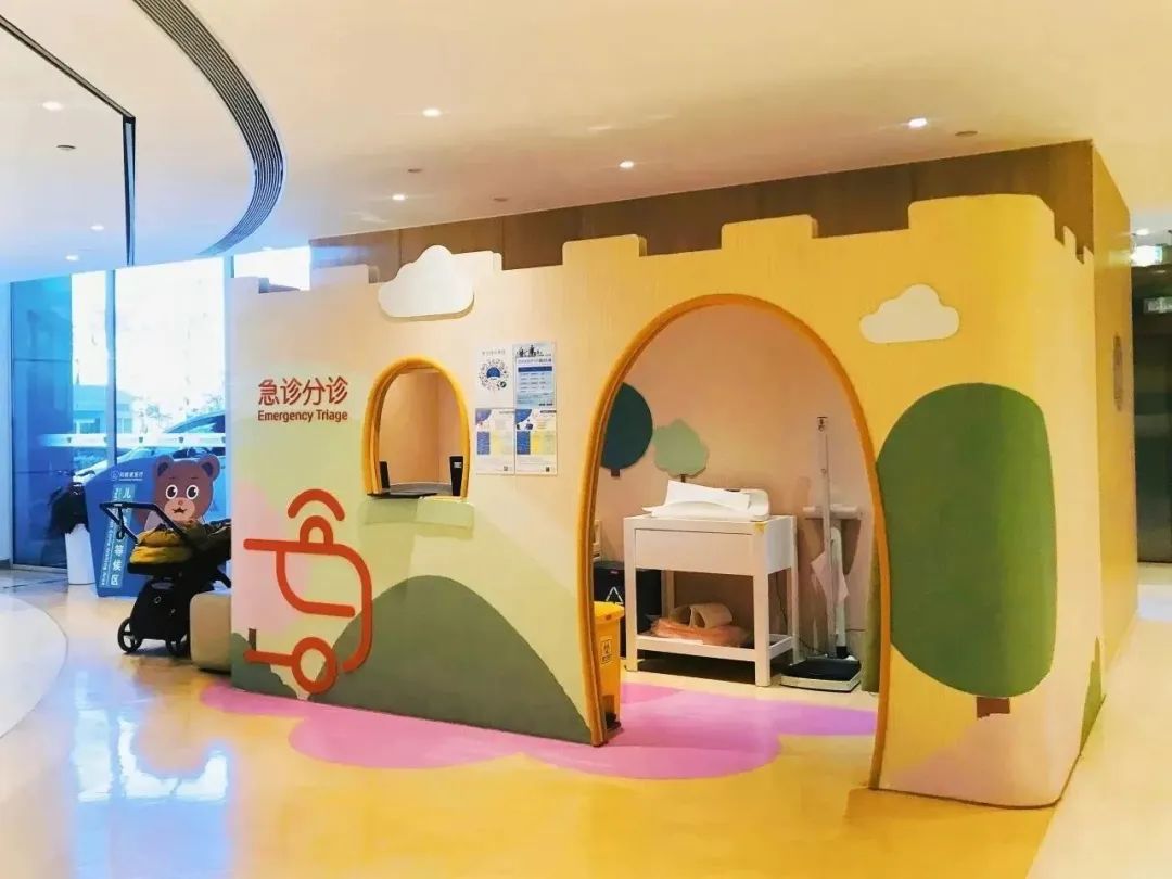 如何应对多病共同流行？高烧咳嗽，儿科主任支招何时该就医！