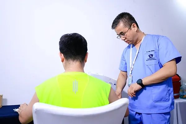 2024 北京 CBD 垂直马拉松:北京和睦家运动医学全力守护