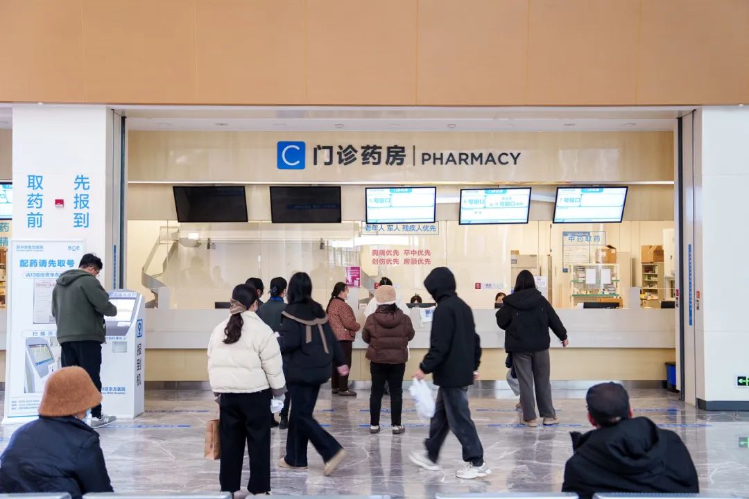 药剂科 精准保障患者用药需求