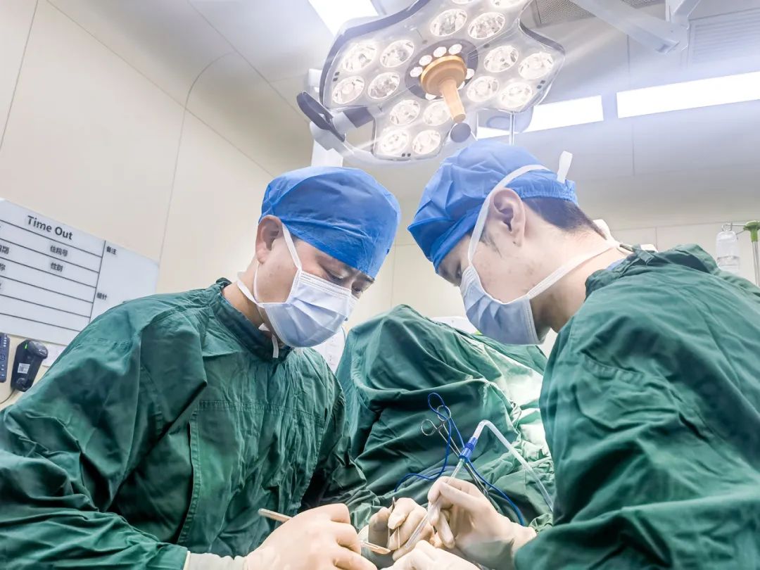 小切口解决大问题 微创治疗跟骨骨折