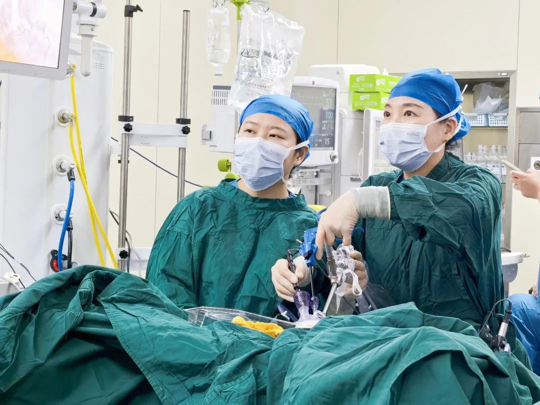 「削苹果」式手术 单孔战胜子宫大肌瘤