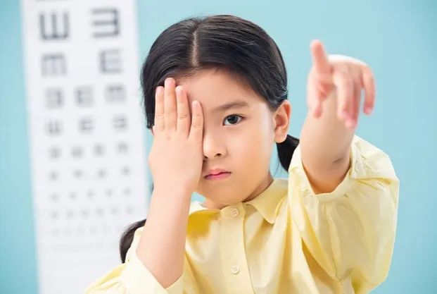 孩子近视年年加深？记住 5 点科学防控