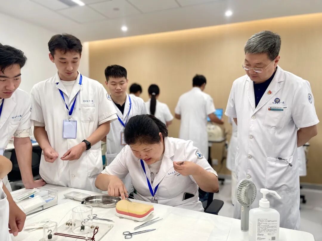 技能与人文双提升，非技能培训领先河——我院外科基地成功举办集训营