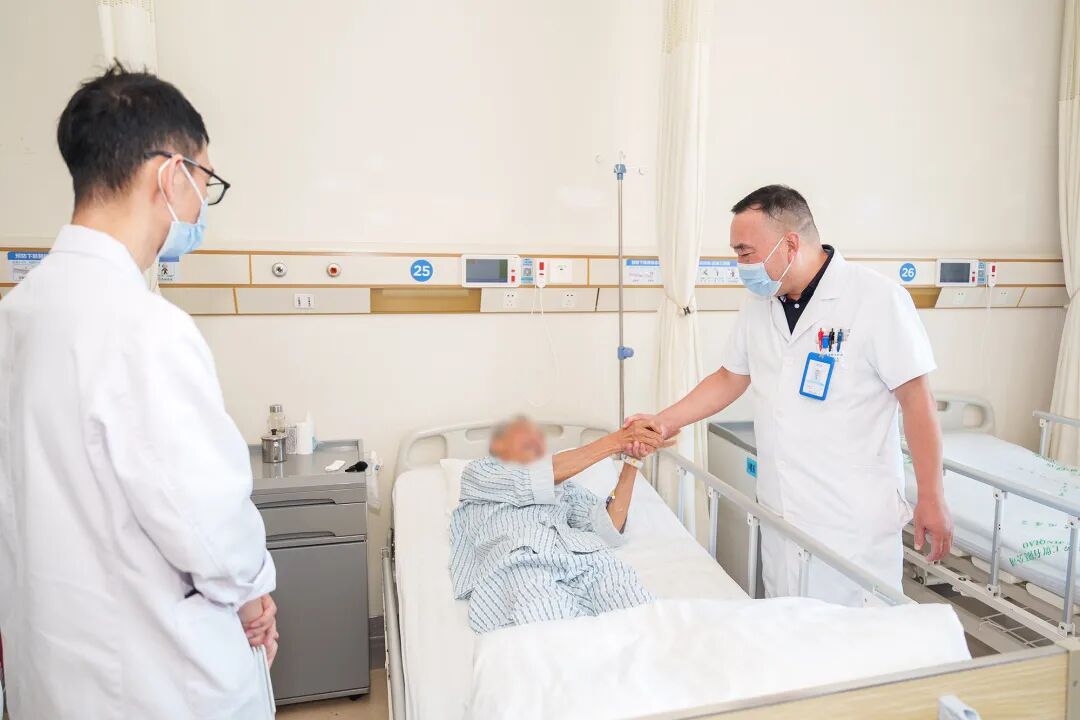 零奔波！高龄前列腺癌手术家门口完成