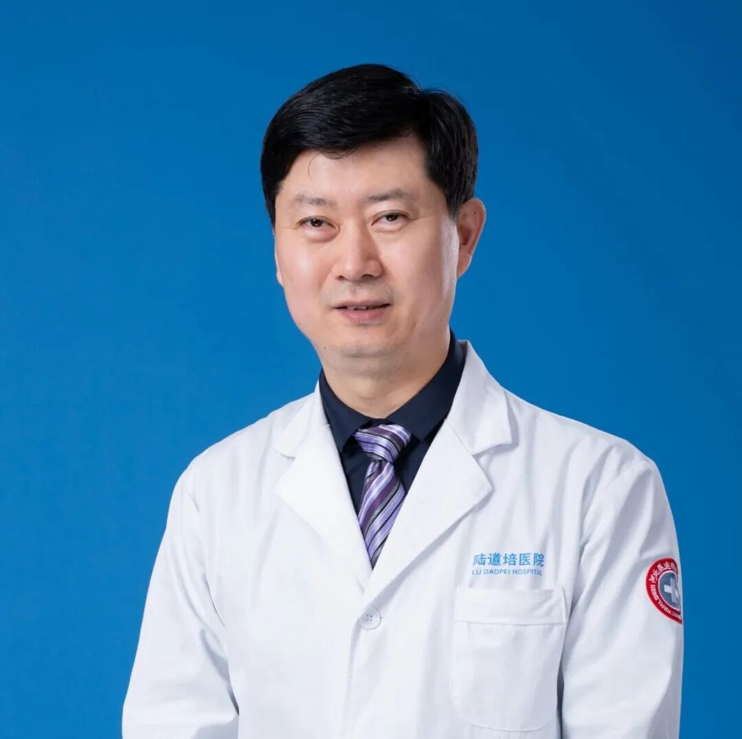 央视点赞的「双向奔赴」:陆道培医院守护的白血病少年考上「985」,还给了社会一份温暖的答卷