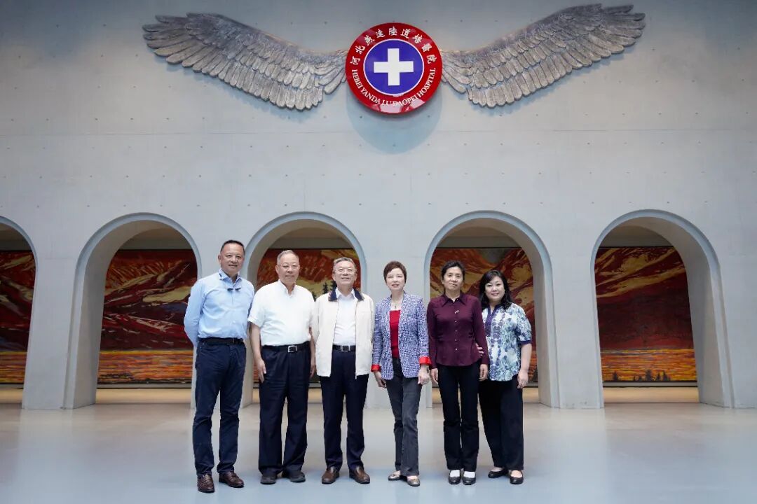 国家血液内科专业医疗质量控制中心（筹）中心主任黄晓军教授率专家团队莅临陆道培医院调研指导并参观新院区