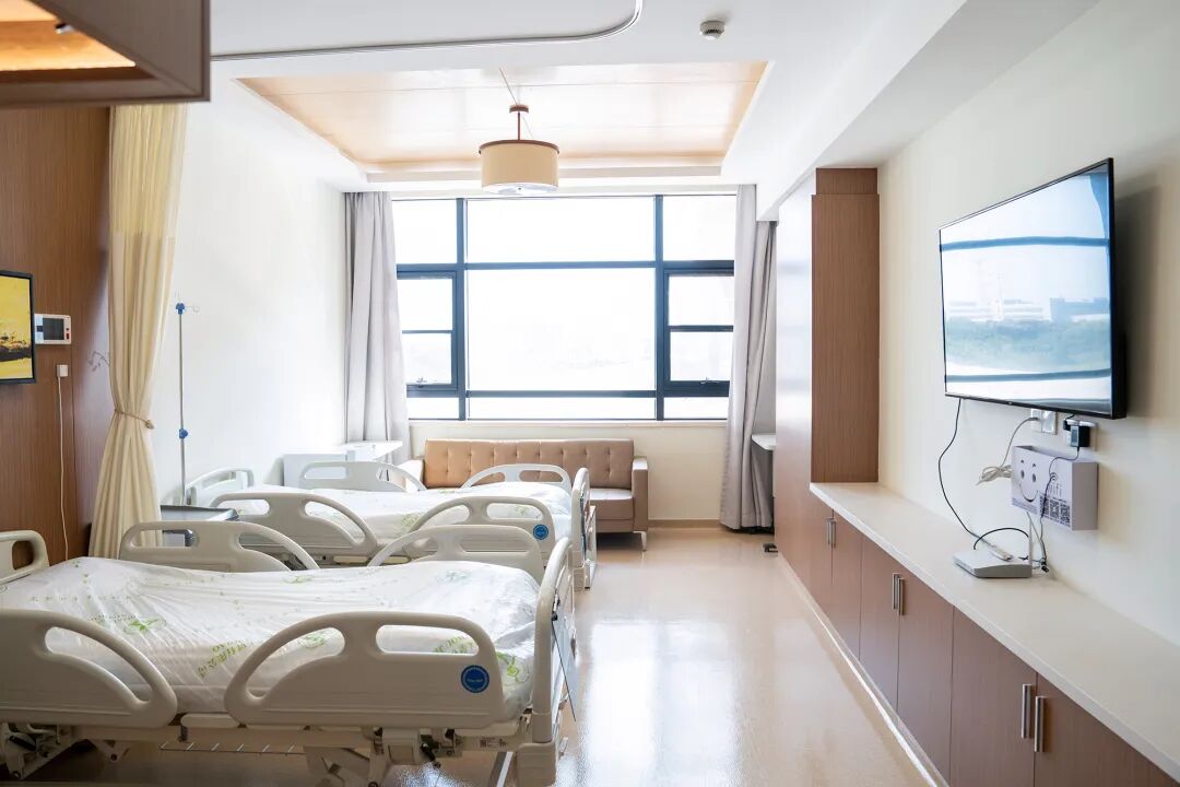 以日间手术模式，化解指甲黑线之惑