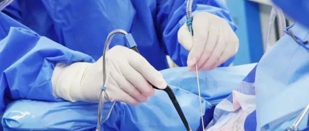 12 cm 颅骨缺口  这样被重塑