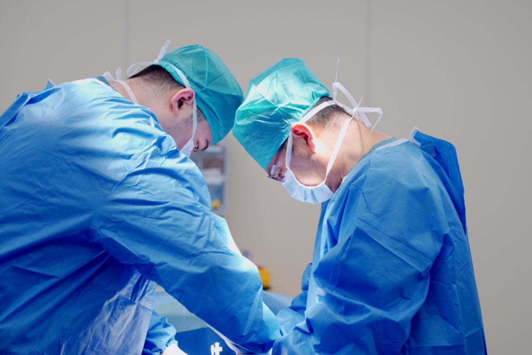 40 cm 小肠坏死！年轻妈妈的惊险一夜