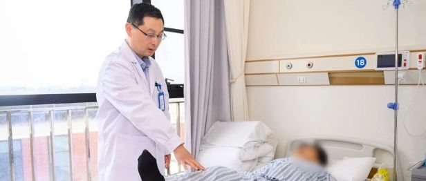 20 年腰痛 脊柱侧弯是元凶