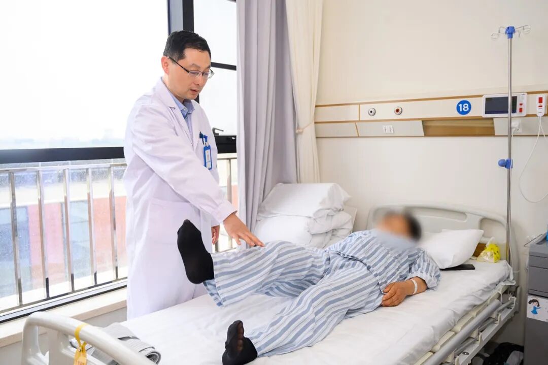 20 年腰痛 脊柱侧弯是元凶