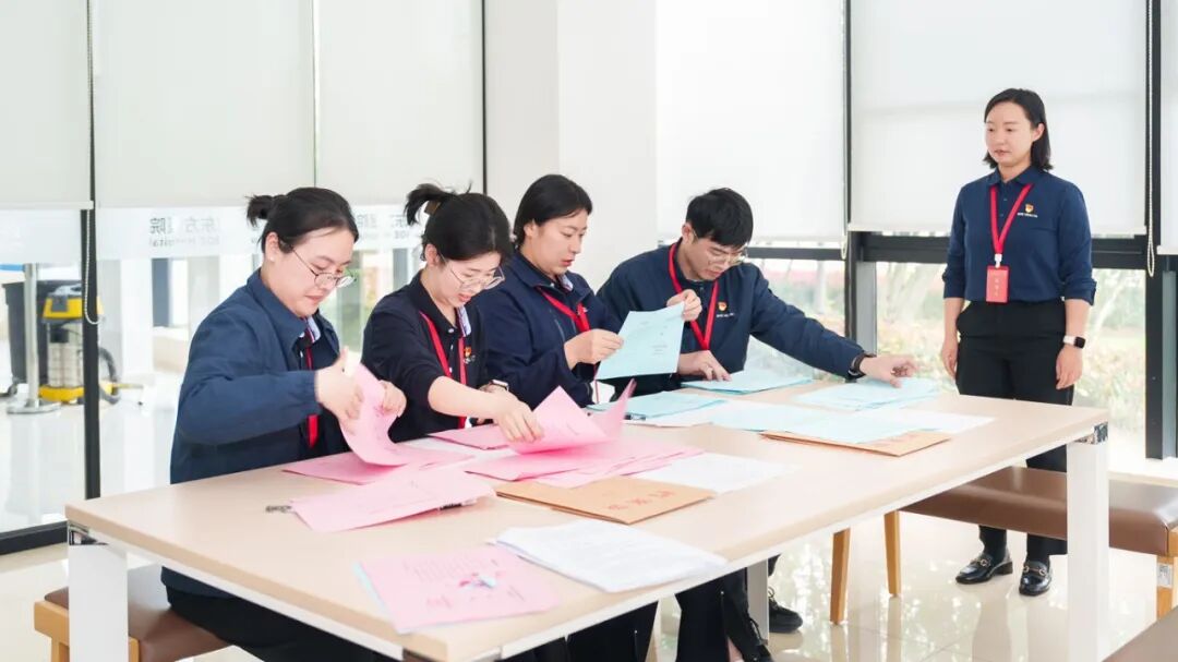 中共苏州京东方医院党员大会胜利召开!