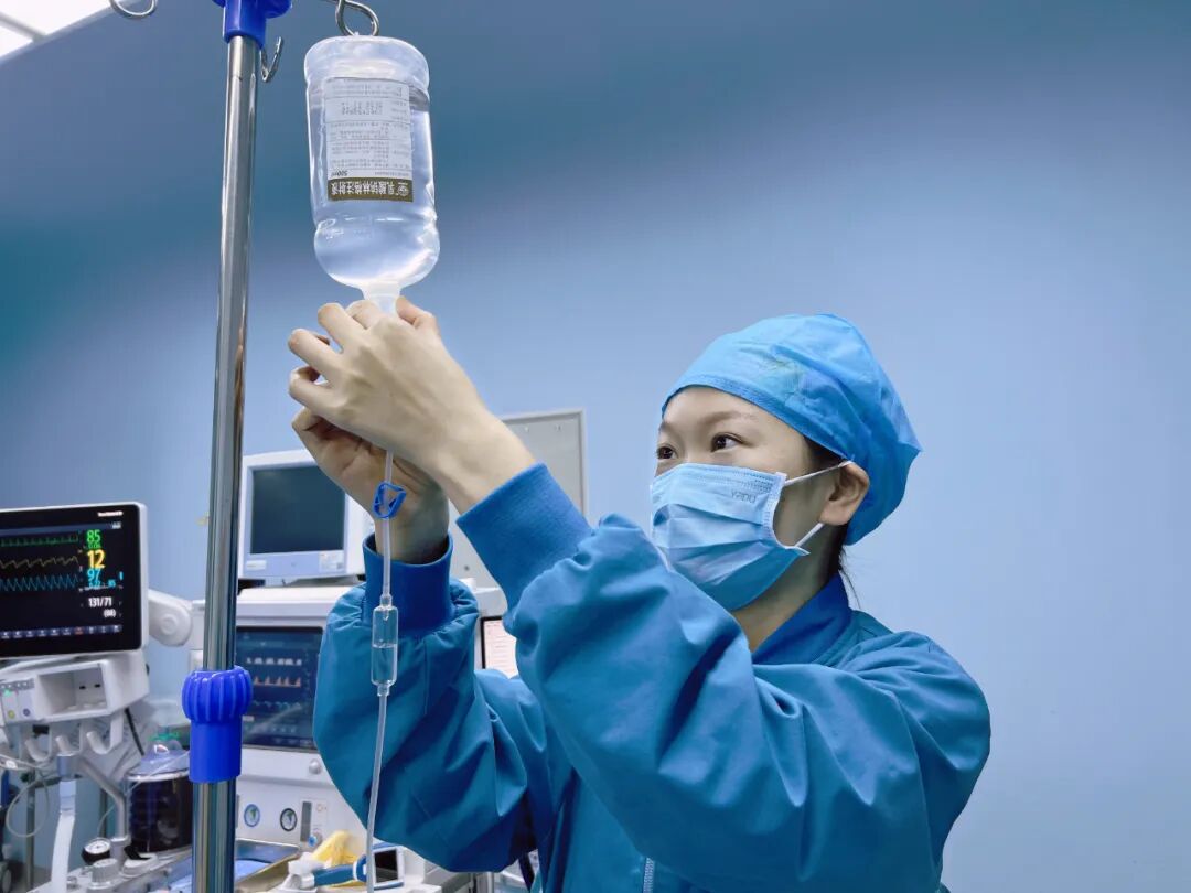 【微光成炬 薪火相传】优质护理先进集体：无影灯下 温情守护—手术麻醉科