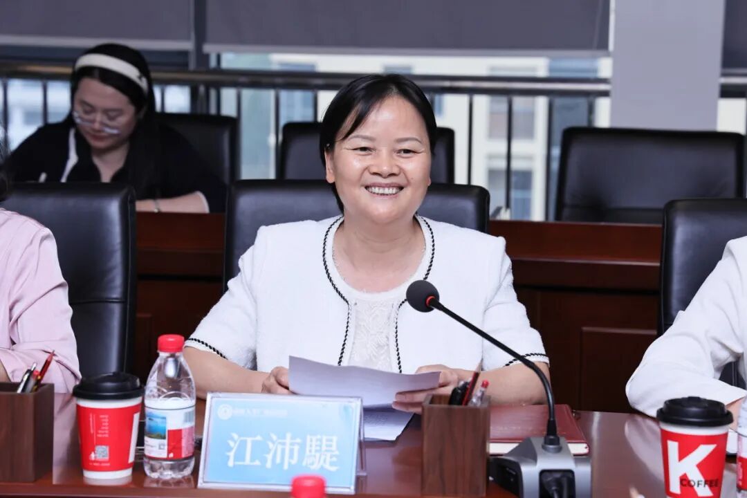 增城区人大常委会携港澳台代表莅临我院开展港澳医疗合作专题调研