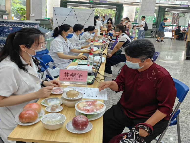 520 不只有我爱你,还有「我护你健康」!全民营养周义诊,手把手教你设计「家庭营养餐桌」