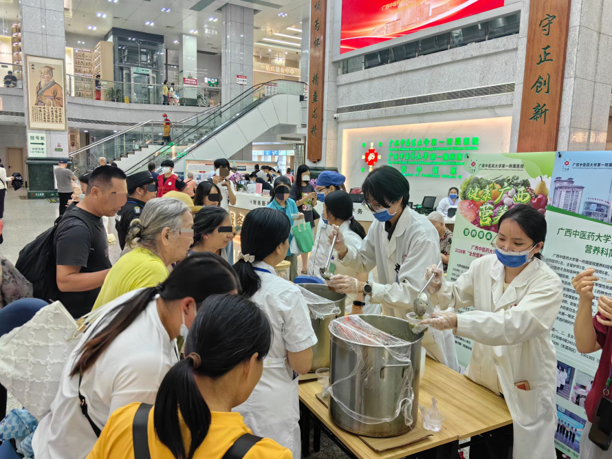 520 不只有我爱你,还有「我护你健康」!全民营养周义诊,手把手教你设计「家庭营养餐桌」