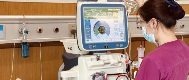 生死竞速！透析患者突发晕厥，国文医护极速施救化险为夷