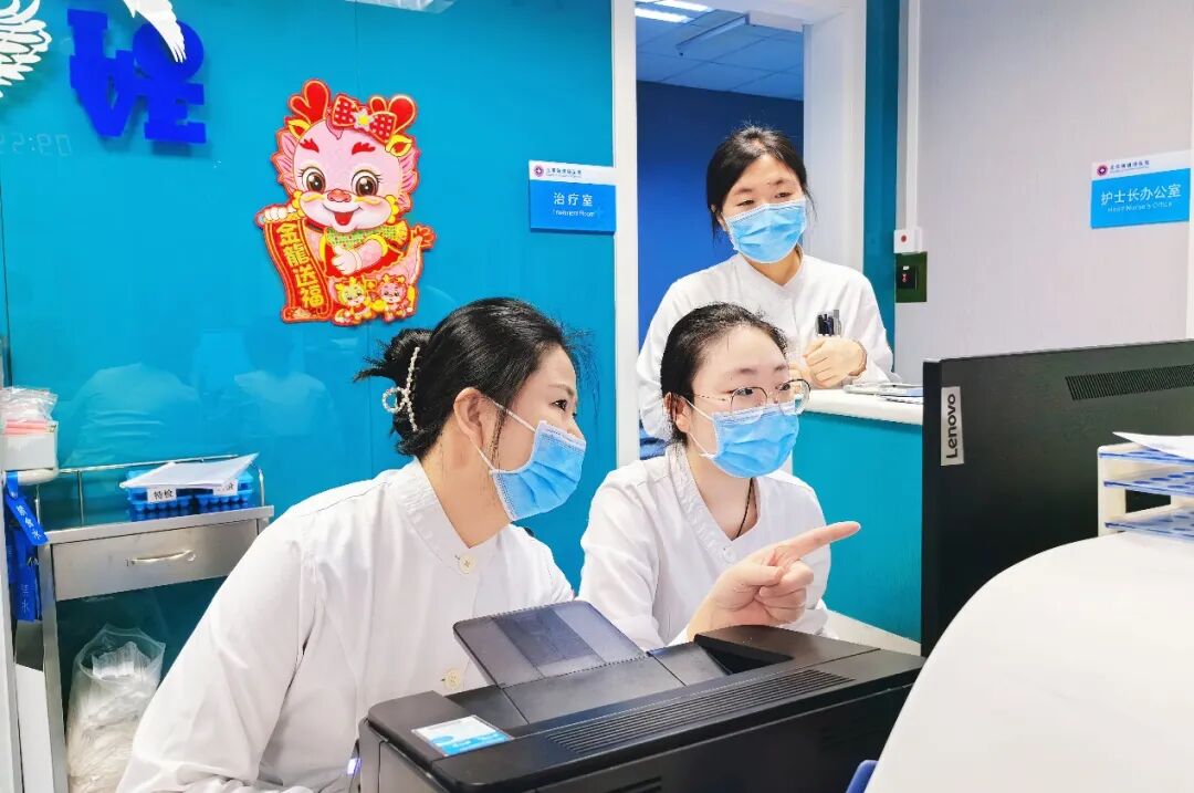 护士节特辑 | 八病区李瑞株:守护「生命管路」的专科深耕者