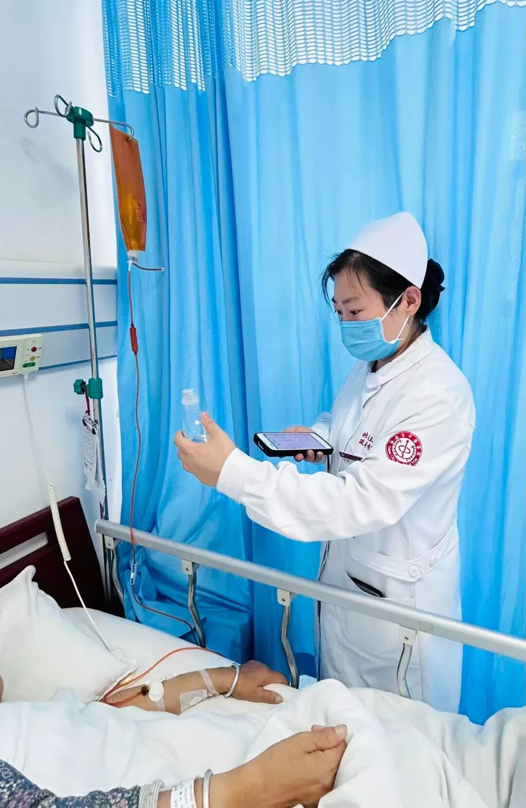 【服务前移 暖心守护】延安市中医医院走动式护理服务「新模式」,让健康守护一直在「路上」