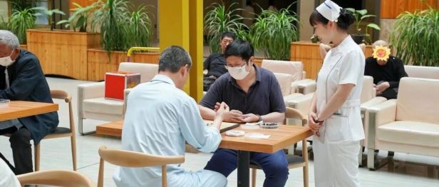棋乐融融，乐在「棋」中｜河北一洲肿瘤医院"一洲开放日"，黑白之间再续治愈时光