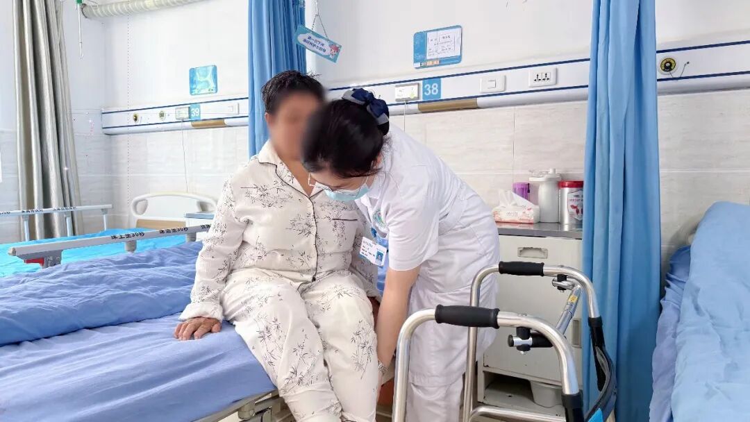 【人医榜样】以仁心护康复 以温情暖病患——记合江县人民医院医共体优秀护理团队·骨科(关节与运动医学科)护理团队