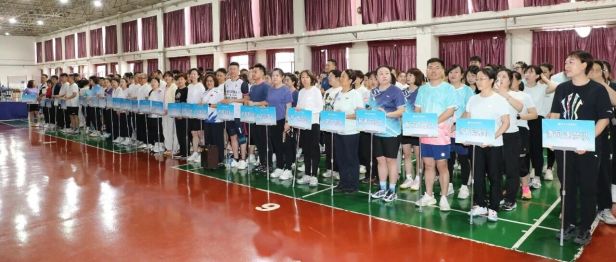 包头市肿瘤医院举办「5·12」护士节职工气排球比赛