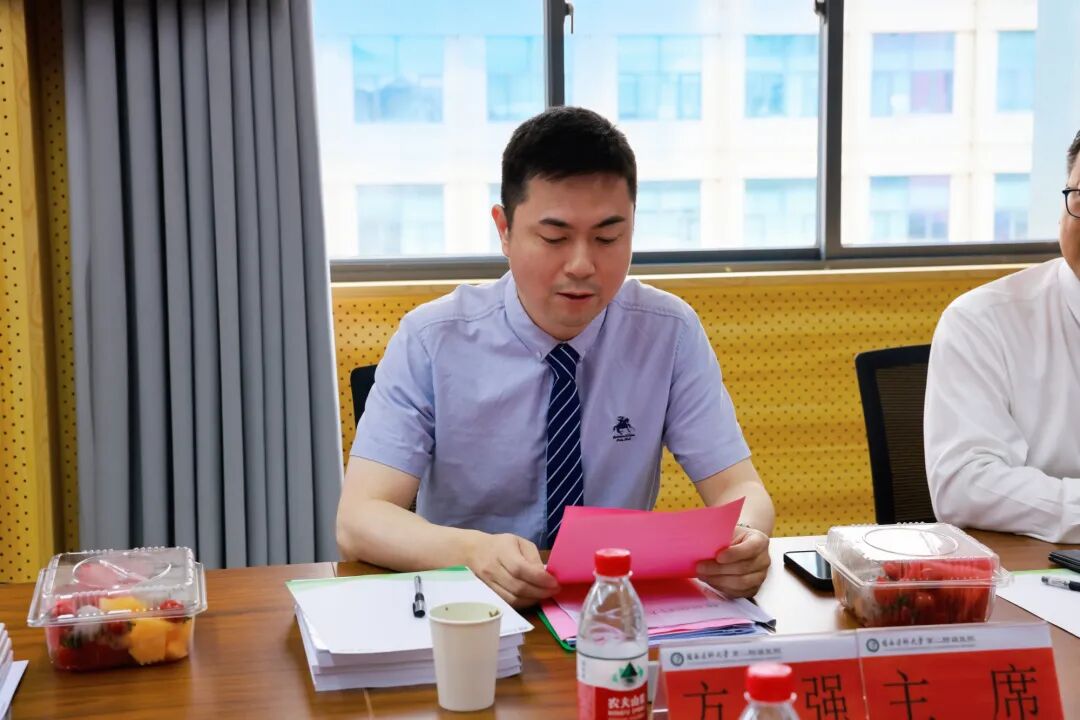 高层次人才培养新突破!我院首届临床医学专业型博士学位论文答辩会圆满举行