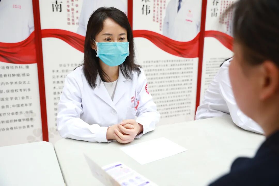 我院内分泌开展 2026 年「国际甲状腺知识宣传周」义诊宣传活动,守护您的甲状腺健康!