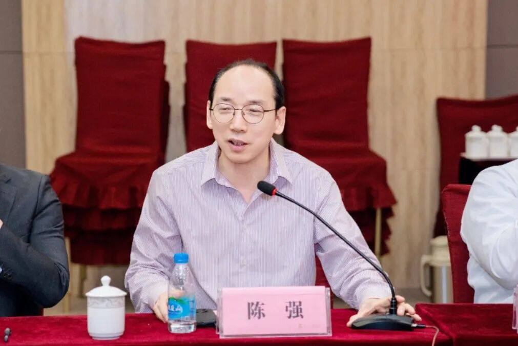 中国非公立医疗机构协会领导莅临苏州九龙医院调研,共谋特许药械与商保融合新篇章