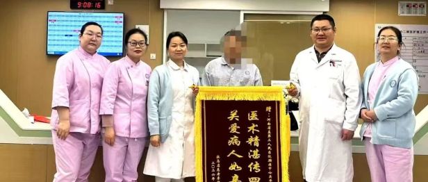 搭建「生命桥」：为老年危重冠心病患者重启「心」动力