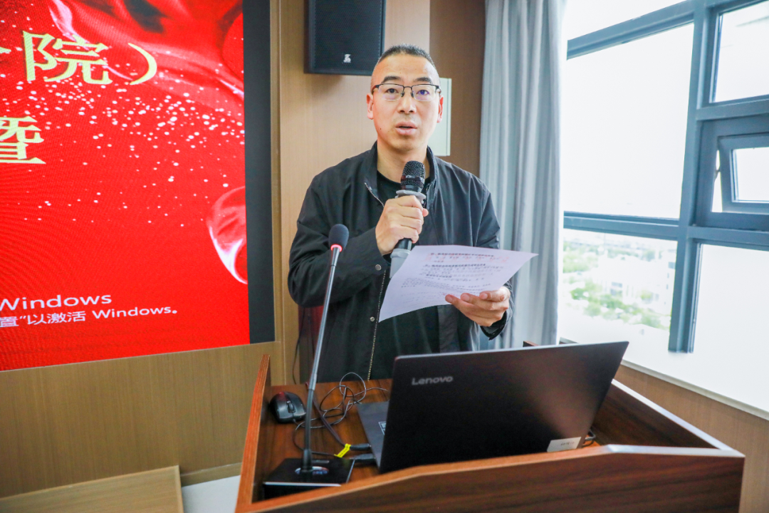 【逐梦医路 不负韶华】我院圆满举行 2025-2026 年度实习生座谈会暨欢送会