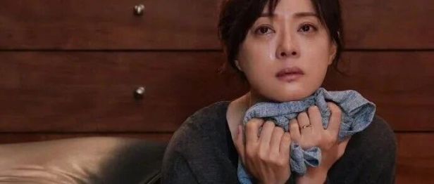 孙俪演戏太投入，竟把眼睛「气」出血？别慌！这种吓人的「兔子眼」，比熬夜还常见