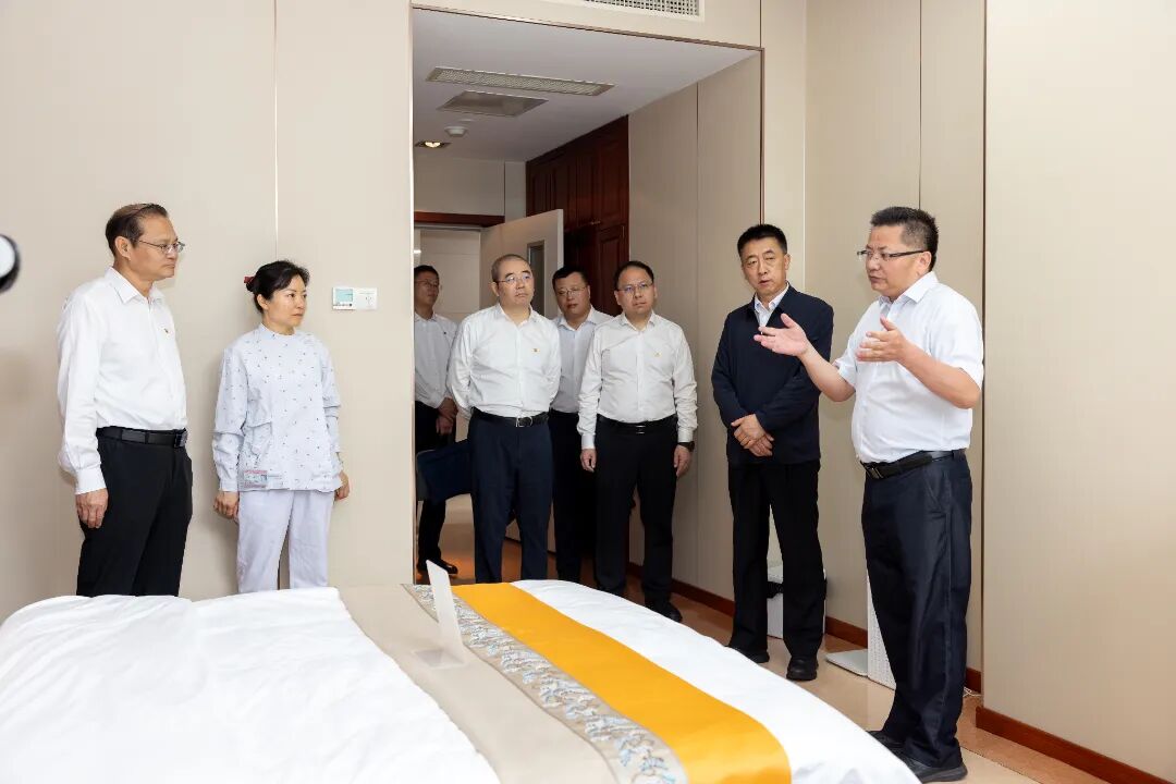 中国中车集团与南医大三附院(常州二院)举行合作签约暨健康服务基地揭牌仪式