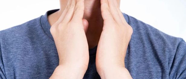 总是累、瘦不了、掉头发？问题可能在脖子
