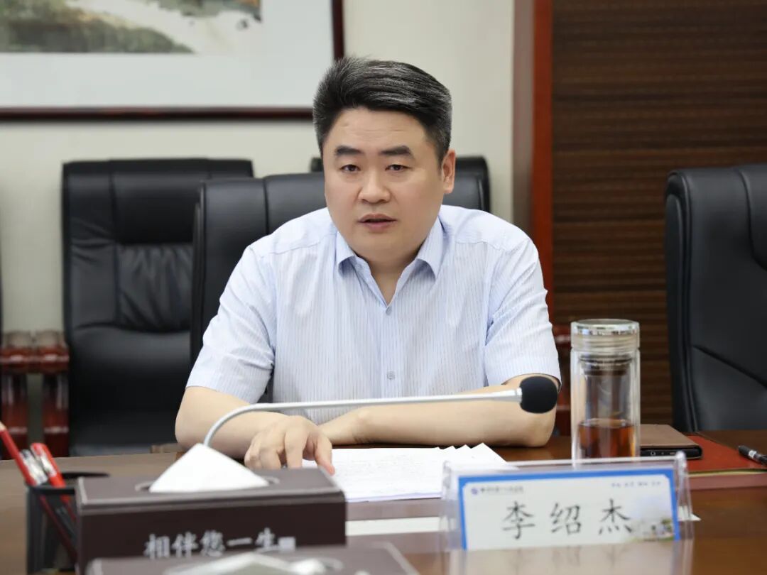 【一医·医者红】接力援疆路 深情话归来——湘潭市第一人民医院召开援疆专家工作汇报暨欢送座谈会