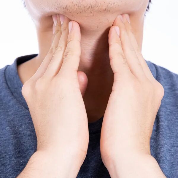 总是累、瘦不了、掉头发？问题可能在脖子